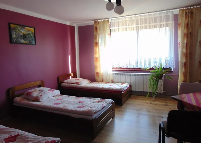 Pod Roza مزرعة للإقامة كاسينافييلكا